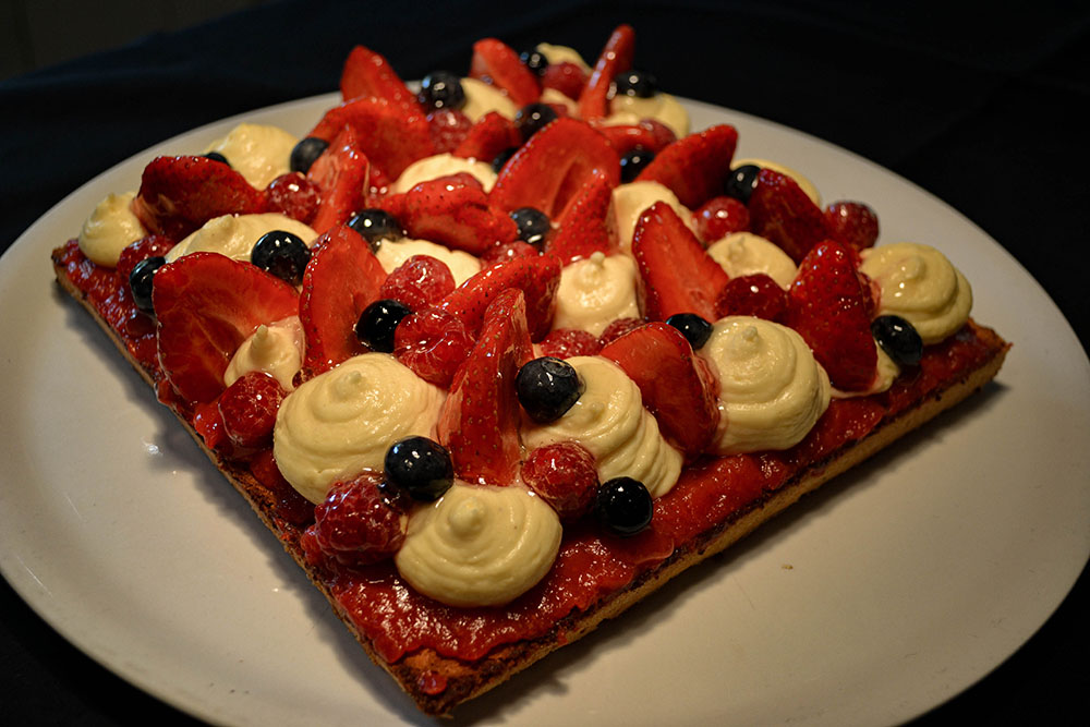 La Cle des Bois - Chambres d'hôtes à Bourg d Oisans - table d'hôtes authentique - tarte aux fraises